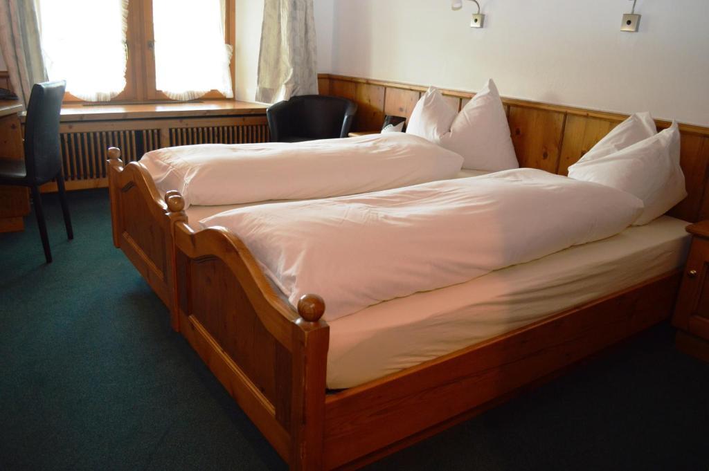 Hotel Zum Kreuz Aarau Zimmer foto
