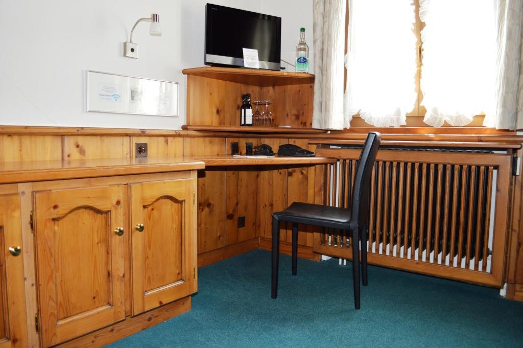 Hotel Zum Kreuz Aarau Zimmer foto